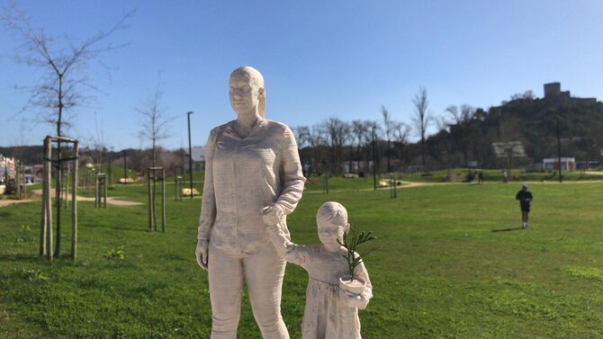 Escultura imagem 1 670 999