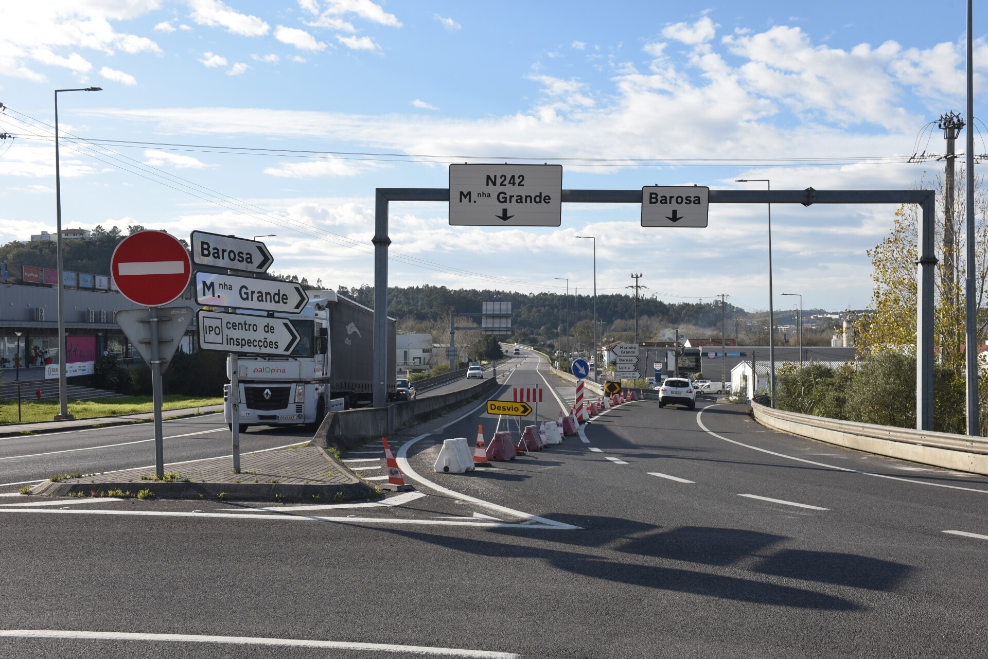 Condicionamentos de trânsito - Reparação de juntas de dilatação na EN242, entre o km 0+600 e o km...