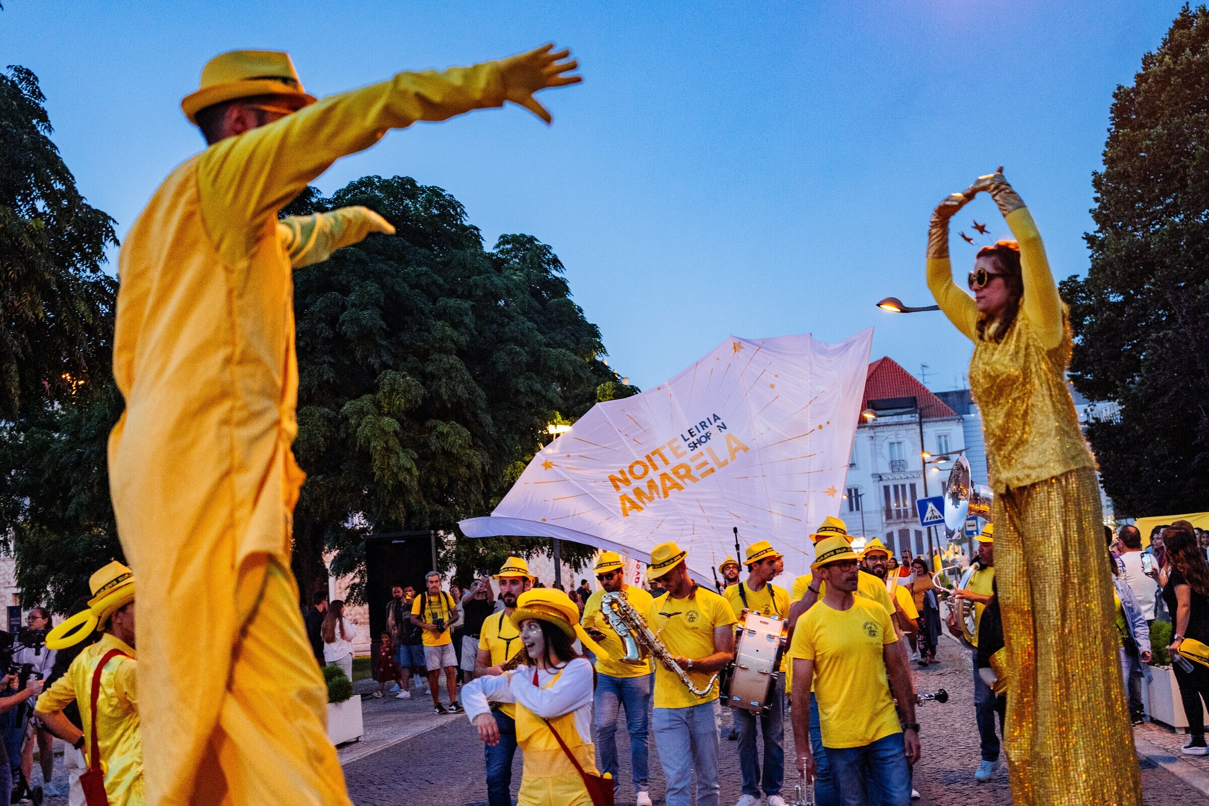 Leiria veste-se de amarelo na 4ª edição da Noite Amarela
